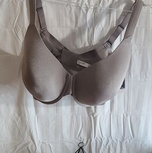 Ambrielle bra 40 DDD Full figured  gray